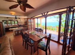 WaveSong: Mountainside Villa with Ocean views & Pool
