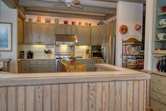 Eagles Rest:Mountain views>Huge home>Hiking (#23-ZONE3439)